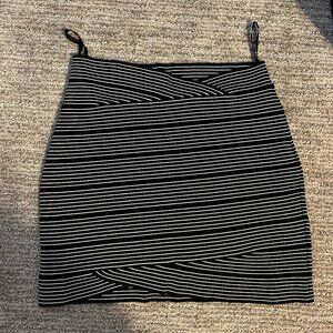 BCBG MAXAZRIA Bandage Mini Skirt - XS